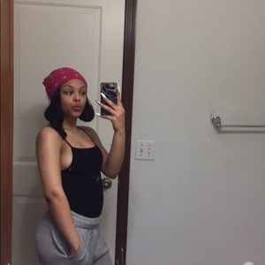 Meet your Posher, Johnae